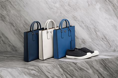 pradashoes official website